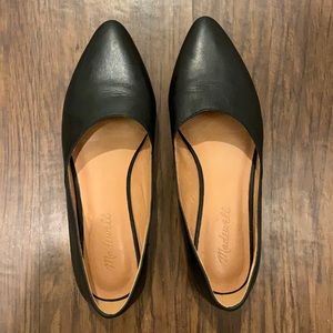 Lizbeth flat from Madewell.  Barely worn, beautiful leather.